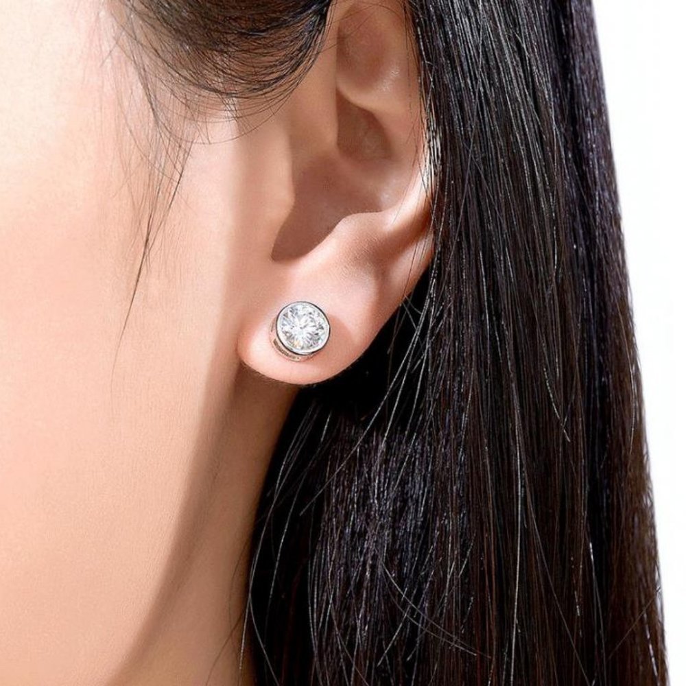 Certified 2 ct. t.w. Moissanite Diamond Bezel Stud Earrings NEW - Picture 3 of 15
